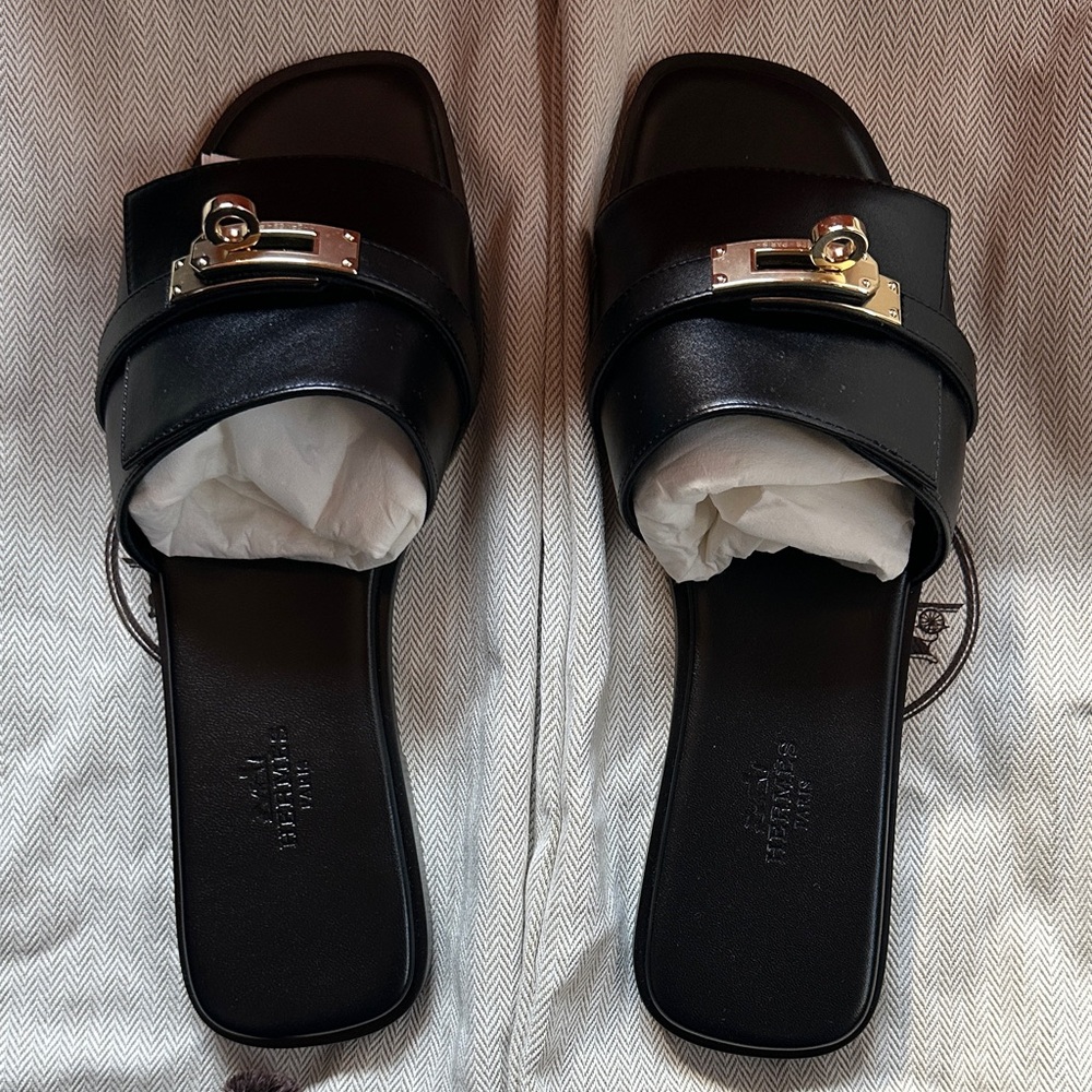Hermes Giulia Black Leather Sandals with Gold Accent